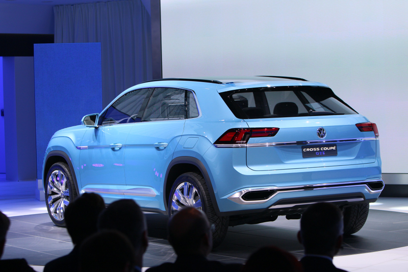 Illustration for article titled The Best Photos And Cars From The 2015 Detroit Auto Show
